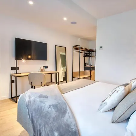 Costabella 3* Gerona
