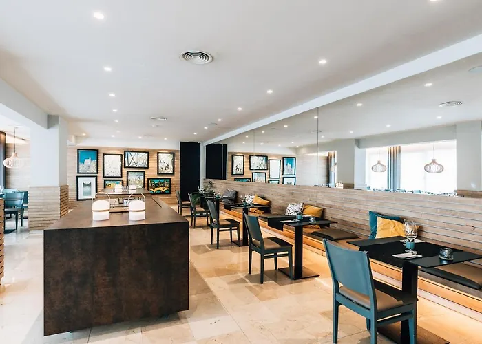 Costabella 3* Gerona