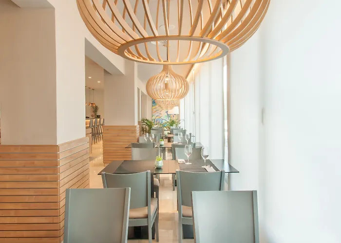 Costabella Hotel 3*